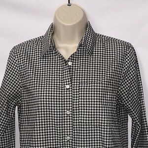Lands End, Women’s Dress Shirt, Size 2
